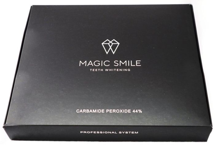 Набір для вибілювання з рідким коффердамом і Рем. терапією MAGIC SMILE PRO CARBAMIDE 44%